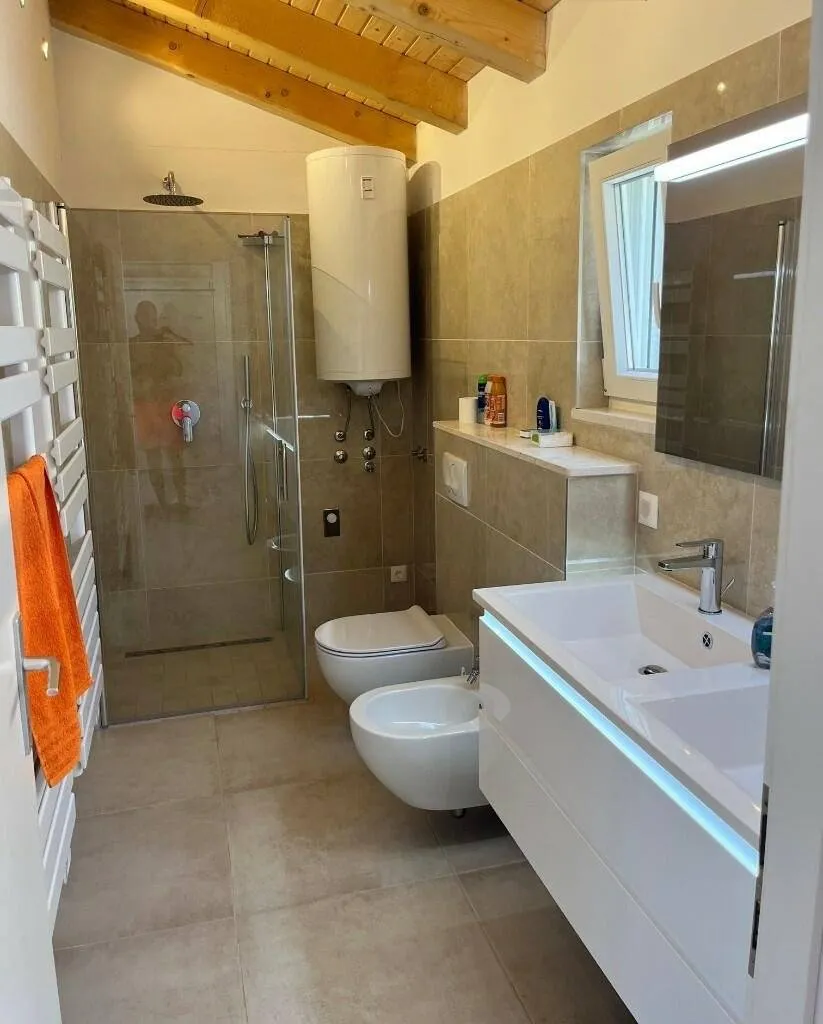 Bathrooms - Beachfront Property with Terrace in Orebić