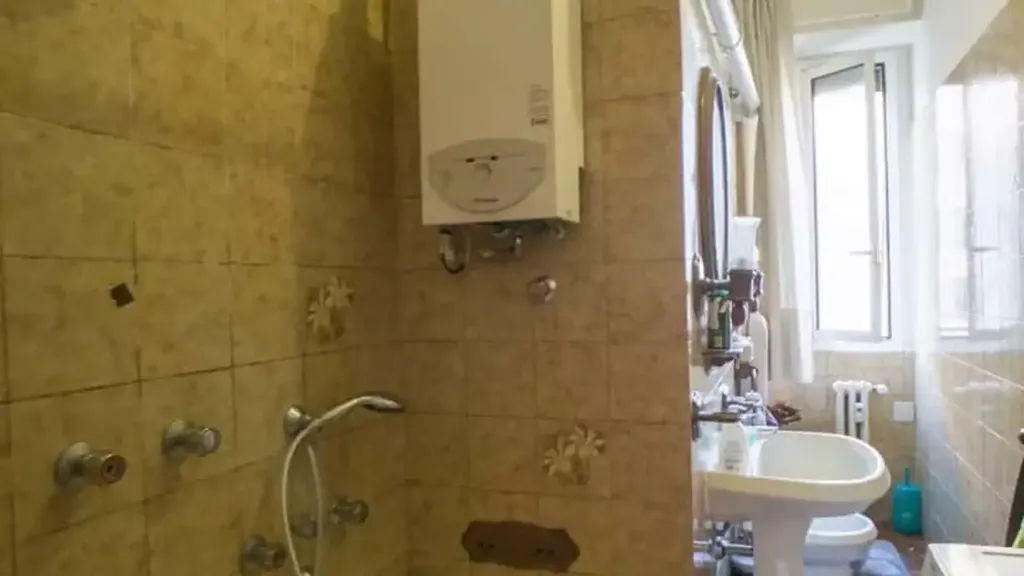 Salles de bain - Furnished Apartment with Balcony in Milan