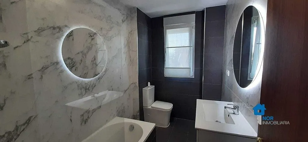 Vannitoad - Beachfront Apartment with Terrace in Laredo