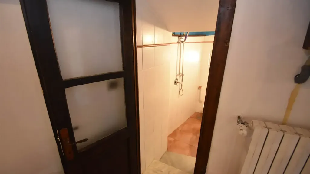 Vannitoad - Tuscan-Style Apartment in Historic Centre, Rosignano Marittimo