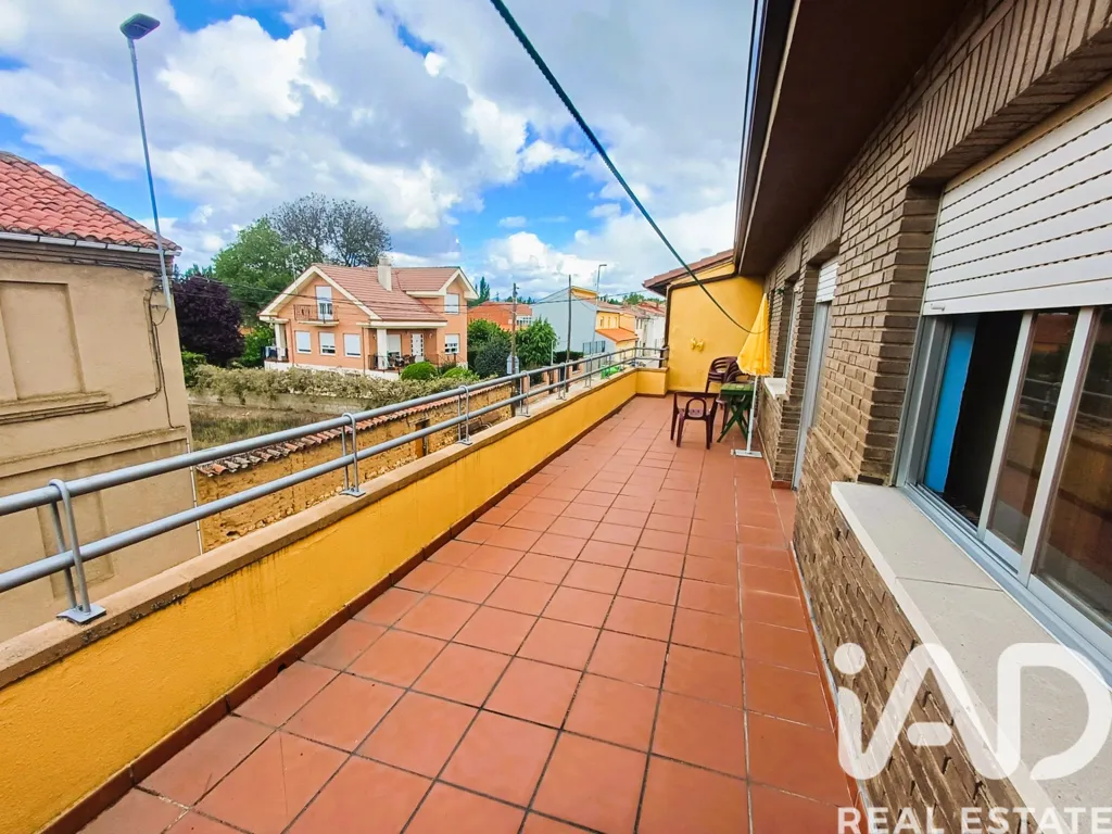 Rõdu - Chalet with Pool and Garage in Sariegos