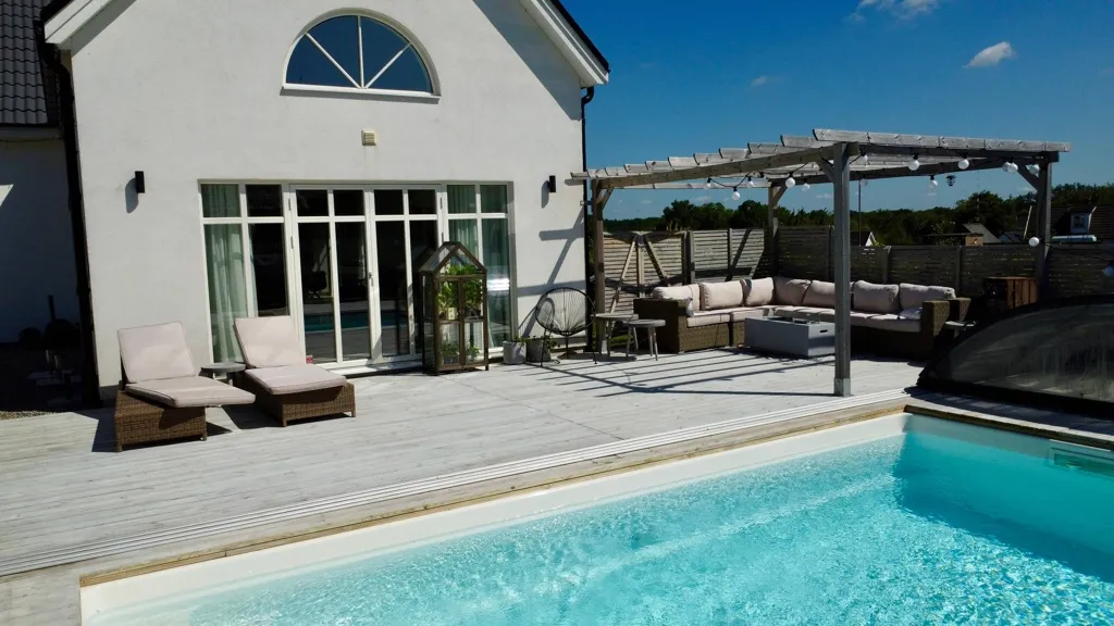Bassein - Modern Villa with Pool in Svedala