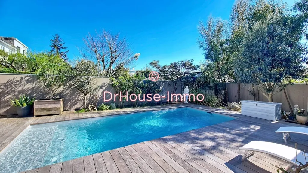 Piscina - House with Pool in Mérignac