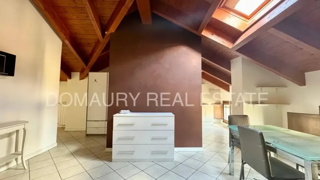 Dining Room - Trilocale with Double Exposure in Milan