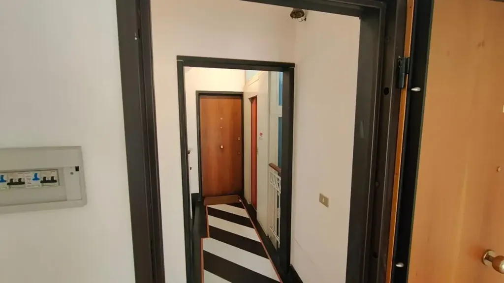 Esik - Trilocale with Historic View in Chiavari