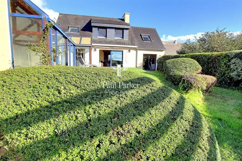 Jardin - Villa avec Piscine Intérieure à Moëlan-sur-Mer