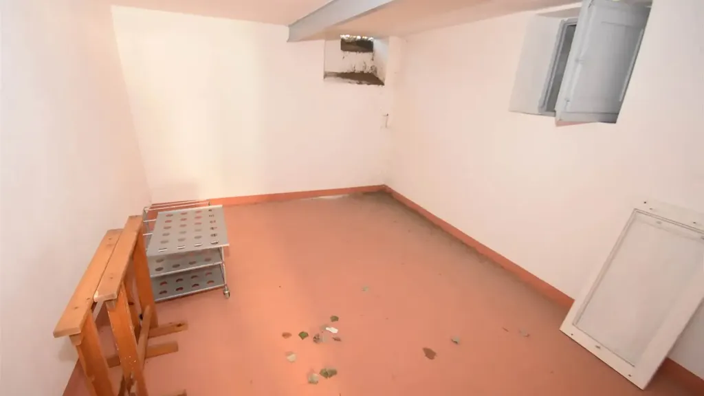 Pièces - Apartment with Private Courtyard in Rosignano Solvay