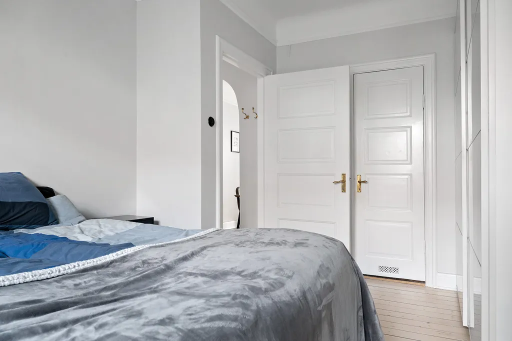 Bedrooms - 1920s Character Flat with Courtyard Balcony in Ribersborg