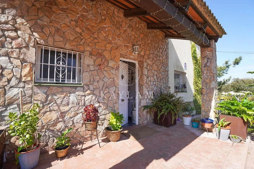 Terrass - Rustic Chalet with Pool in Lloret de Mar