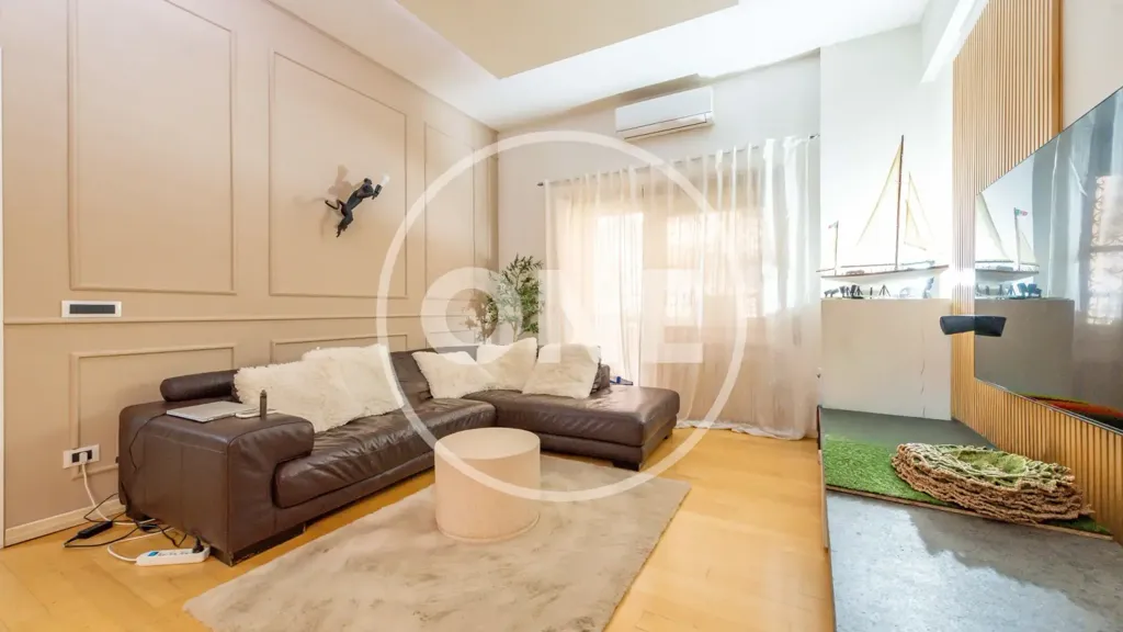 Living Room - Ristruttured Apartment with Large Terrace in Rome