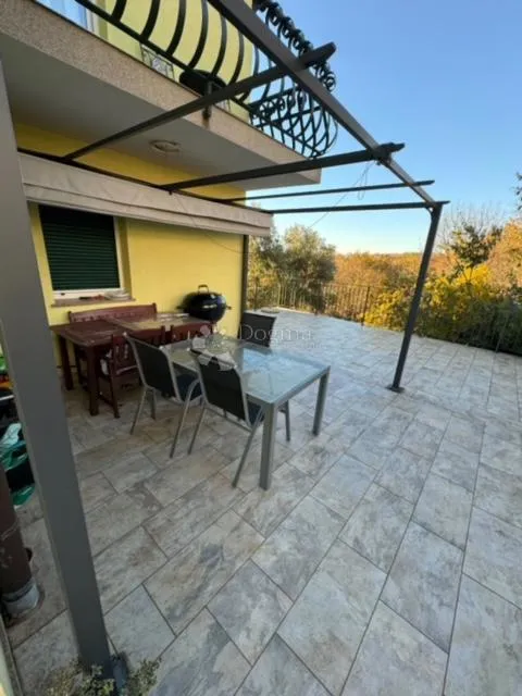 Terrasse - Flat with Sea View in Kostrena
