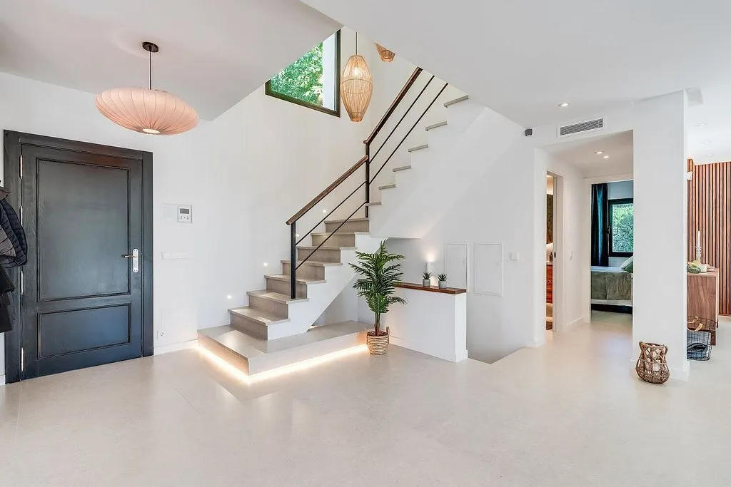 Entrée - Luxury Villa with Pool in Nueva Andalucía
