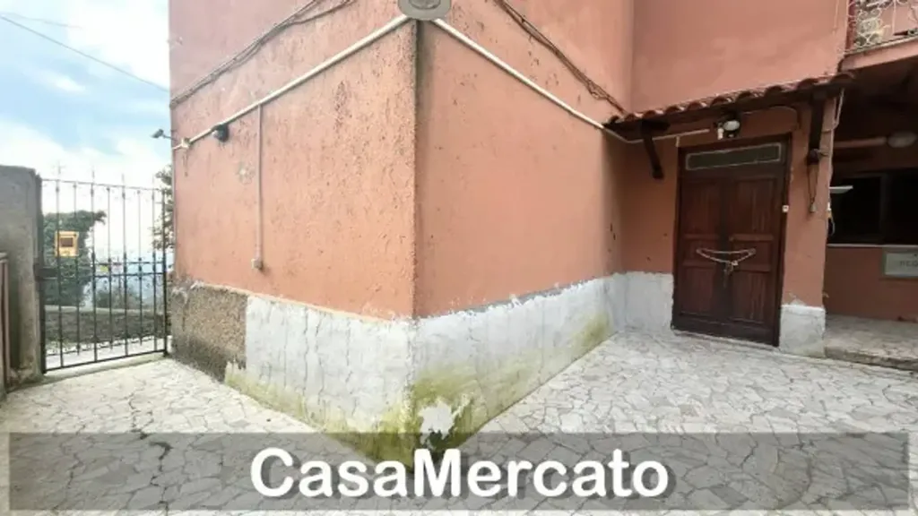 Exterior - Bilocale with Balcony in Rocca di Papa