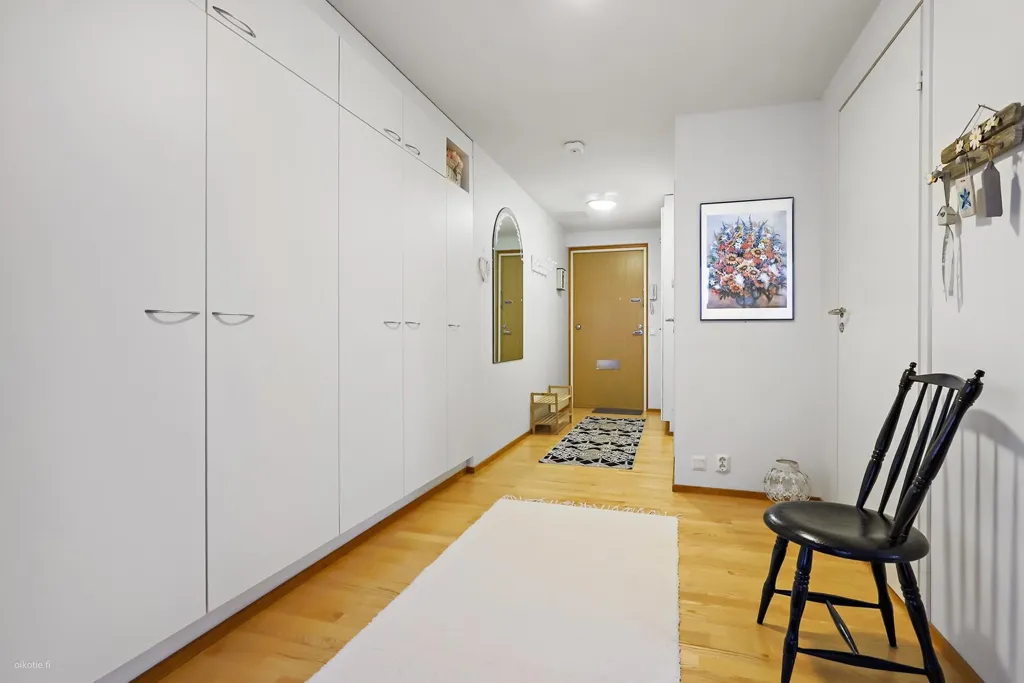 Ingresso - Apartment with Triple Aspect in Imatra Centre