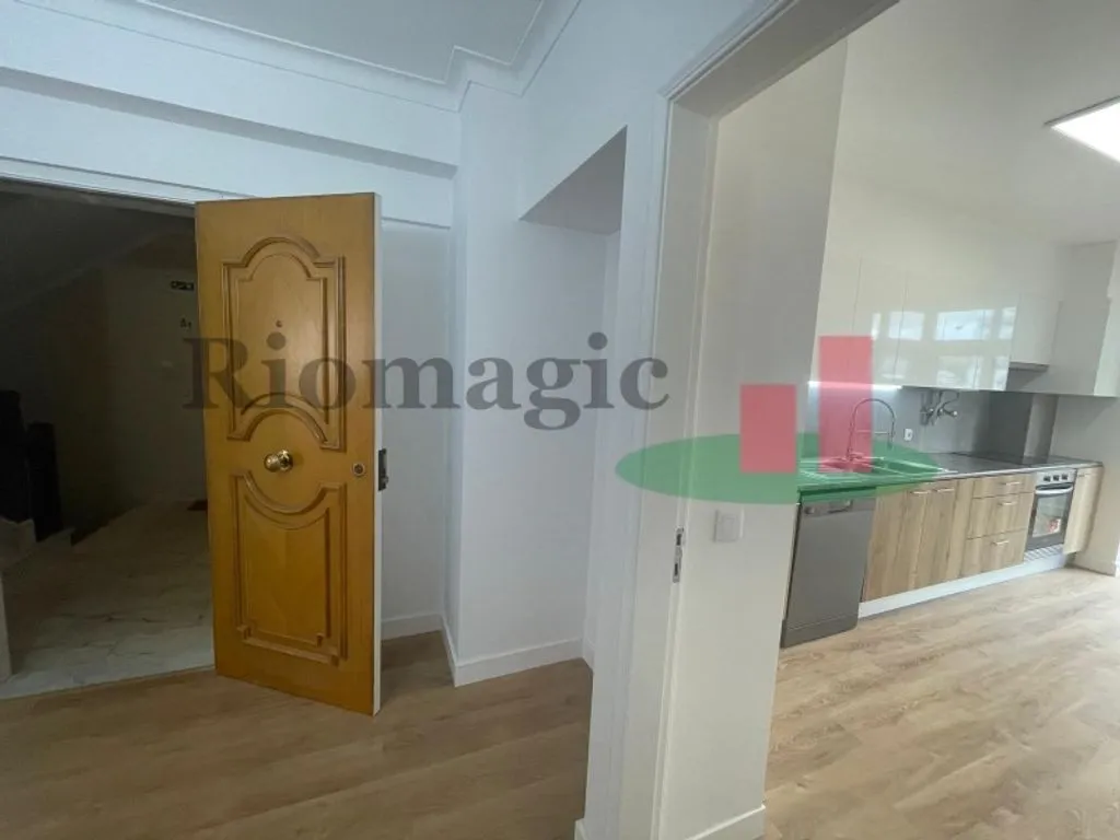 Cucina - Refurbished Flat with Balconies in Lisbon