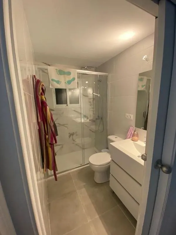 Vannitoad - 3-Bedroom Flat in Barriada del Rocío