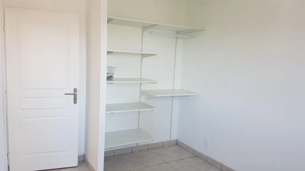Toad - 2-Bedroom Apartment with South Terrace in Agde
