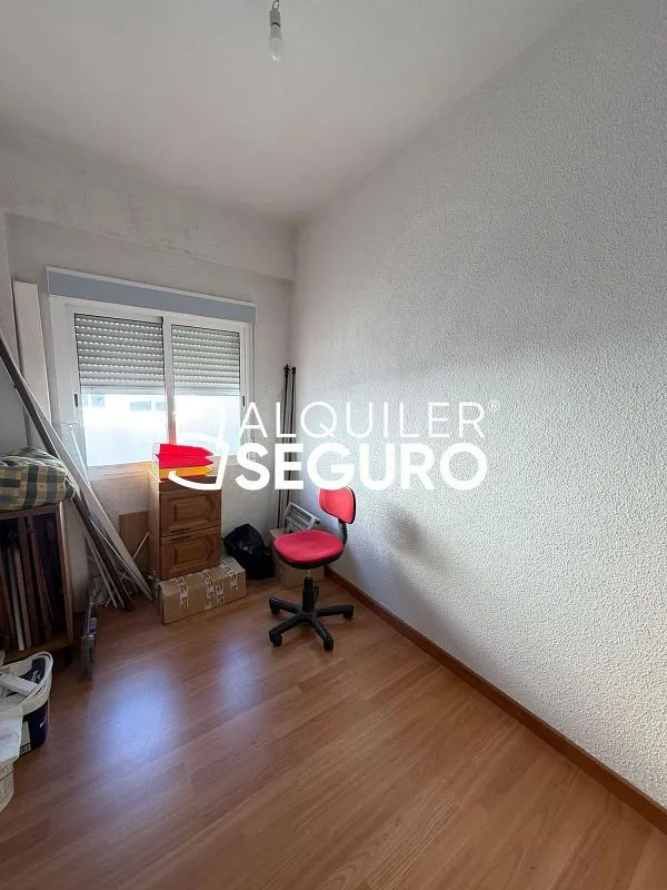 Pièces - Apartment with Balcony in Castellón Centre