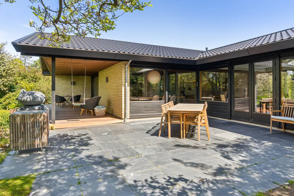 Terrace - Modernised Johan Christensen Villa in Hareskovby
