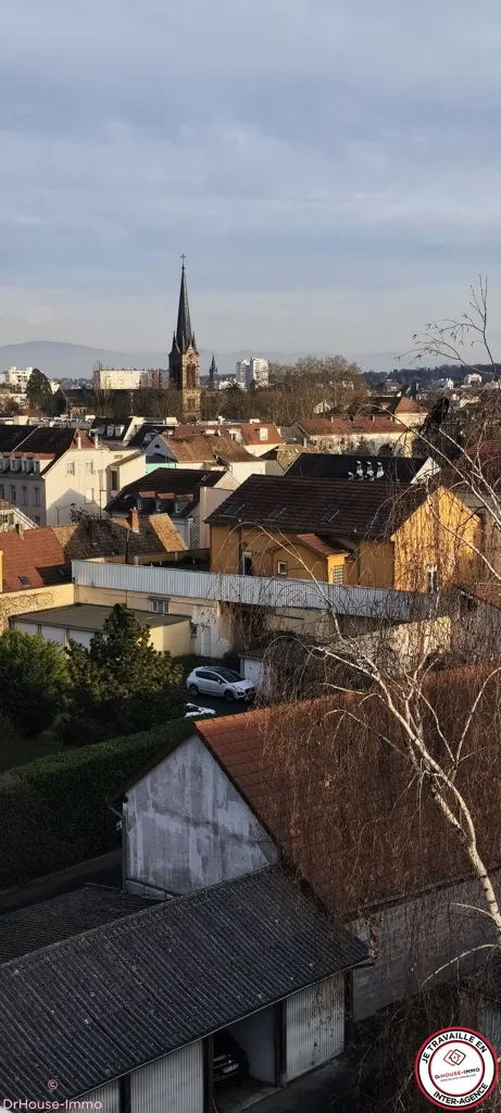 Attique Rénové avec Terrasse à Mulhouse