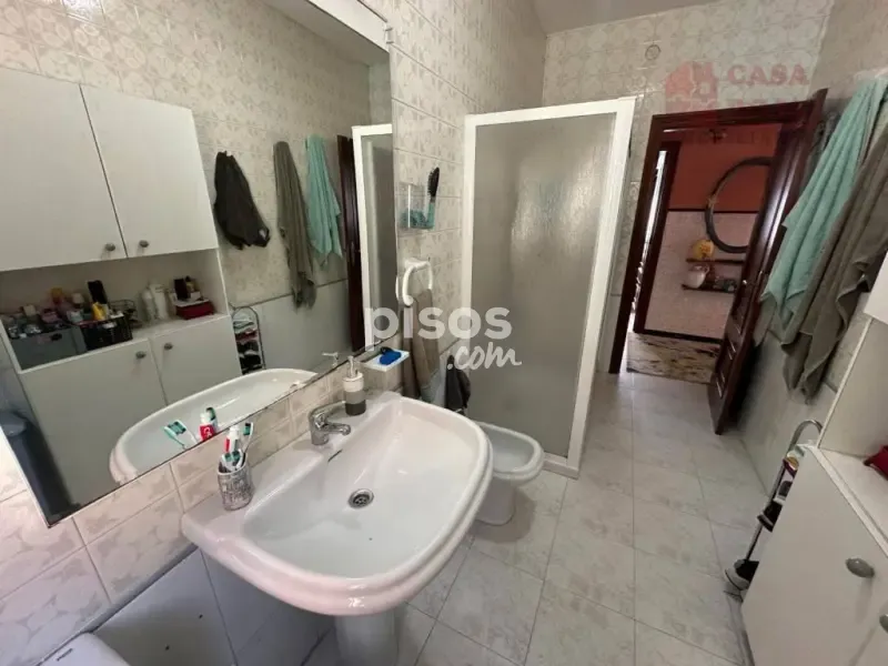 Salles de bain - Maison 3 chambres à ES
