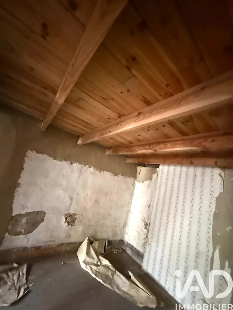 Pièces - Maison de Caractère à Rénover avec Grange à Denting