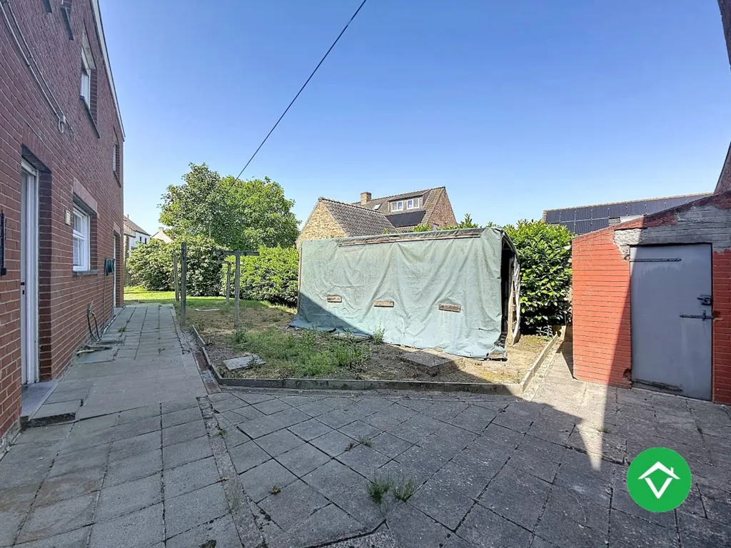 Jardin - Maison avec Polyvalente et Jardin à l'Ouest