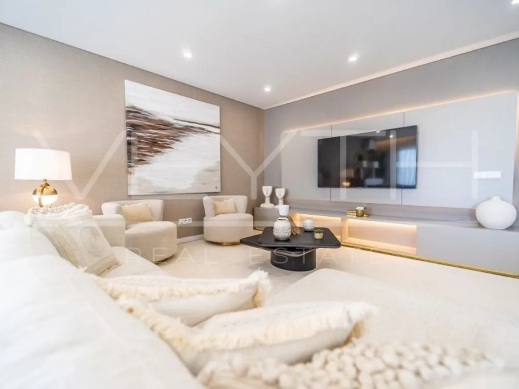 Elutuba - Luxury Duplex Flat with Terrace in Portas da Cidade