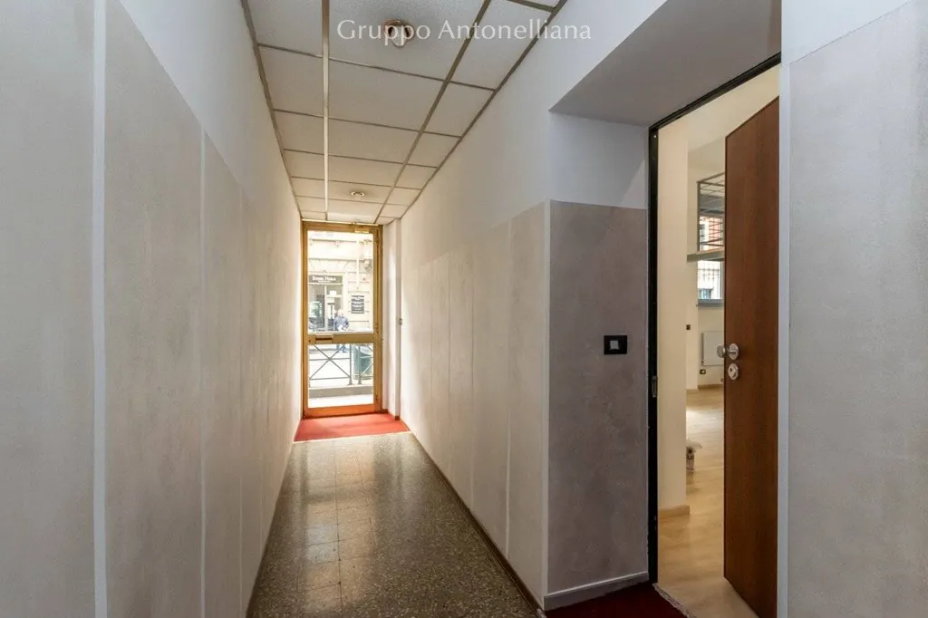 Hallway - Retrofitted Loft with South-East View in Torino