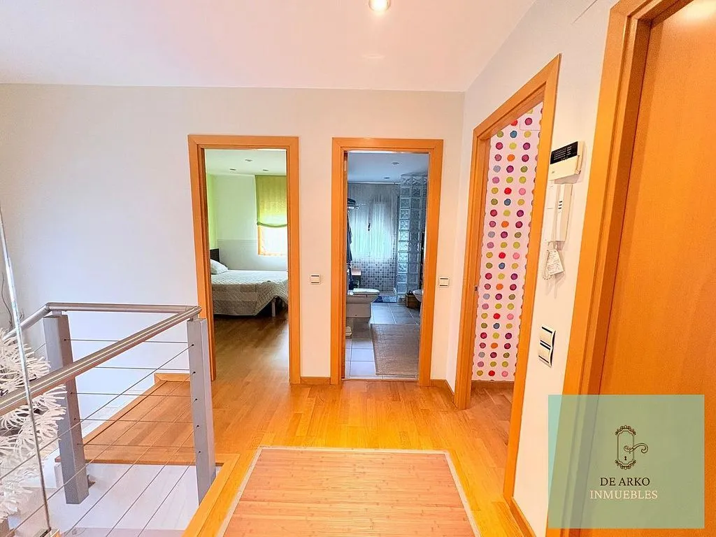 hallway_entrance