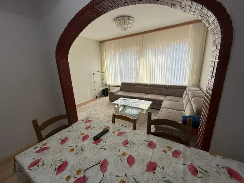 Salle à manger - Appartement avec 2 Chambres à Schaerbeek