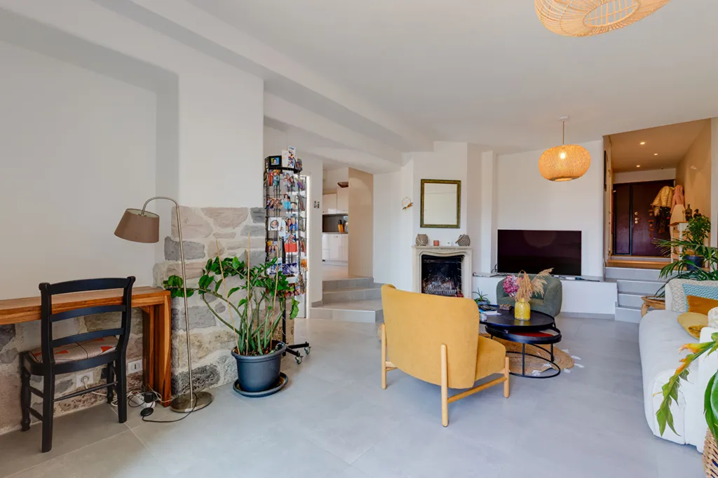 Elutuba - Renovated Apartment with Mountain View in Ballaison
