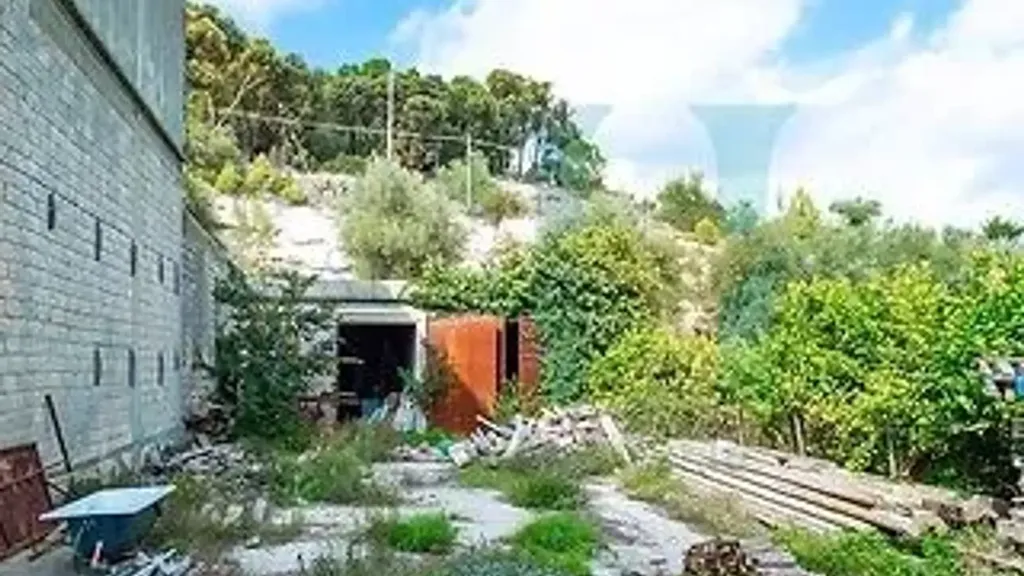 Aed - Rustic Complex with Baroque Views in Noto