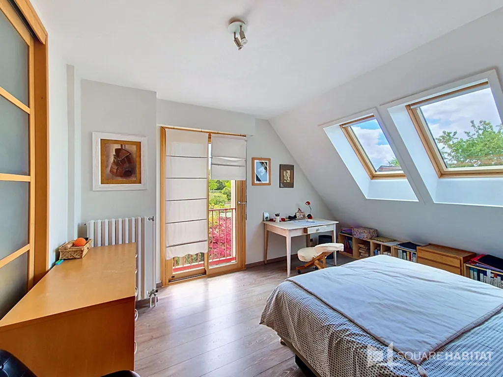 Bedrooms - 5-Bedroom House with Terrace in Taupont