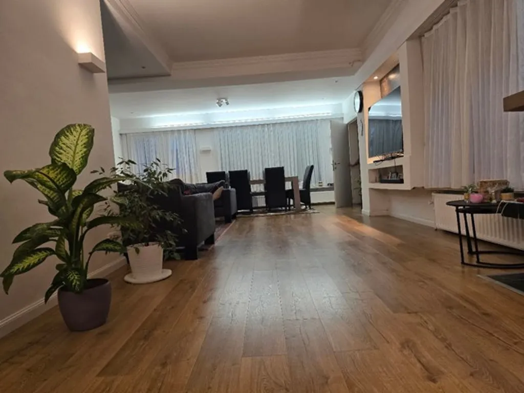 Séjour - Maison avec Terrasse et Jardin à Anvers