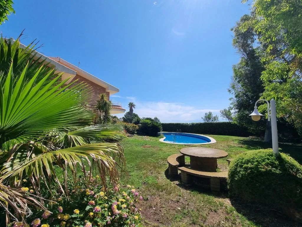 Aed - Chalet with Sea Views in L'Ametlla de Mar
