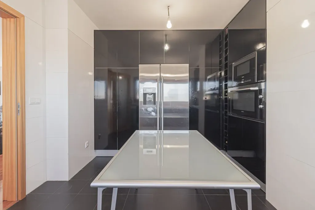 Cuisine - Duplex Apartment with Tejo View in Lisbon