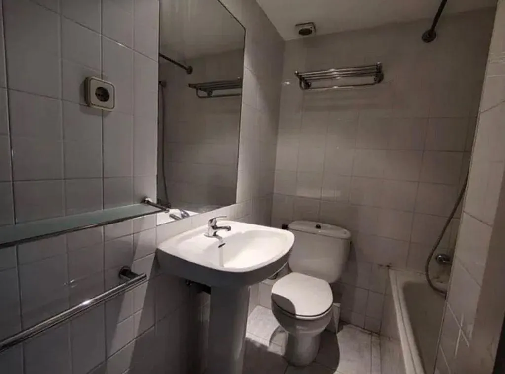 Salles de bain - Apartment with Balcony in La Barceloneta
