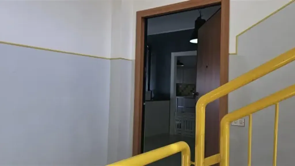 Pièces - Spacious Apartment with Balcony in Atessa