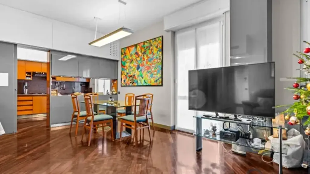 Söögituba - 3-Bedroom Apartment with Balcony in Milan