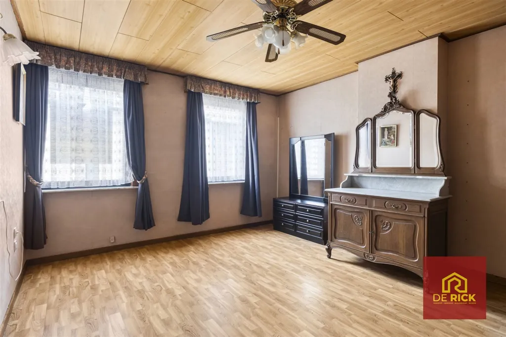 Chambres - Maison avec Terrasse et Garage à Aalst