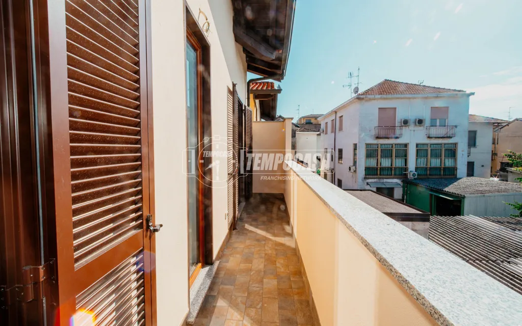 Balcone - Renovated Villa with Garden in Vigevano