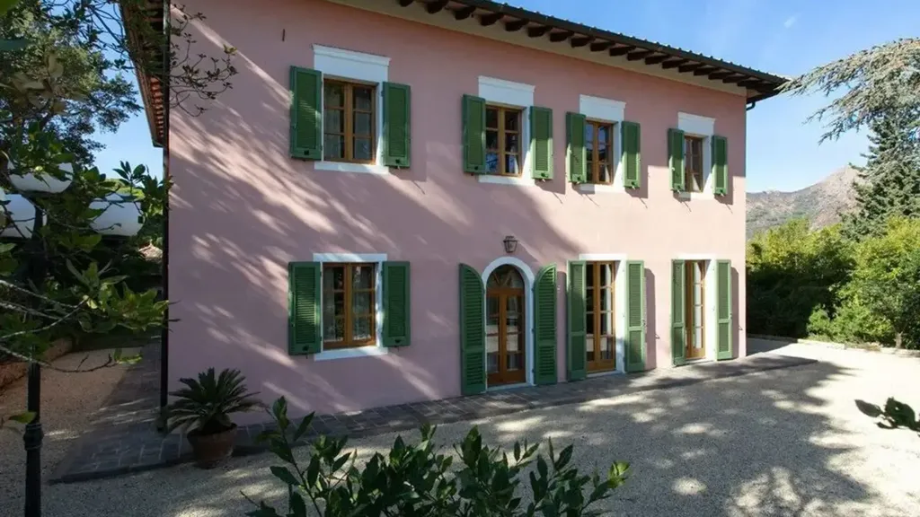 Välivaade - Historic Villa with Pool in Porto Azzurro