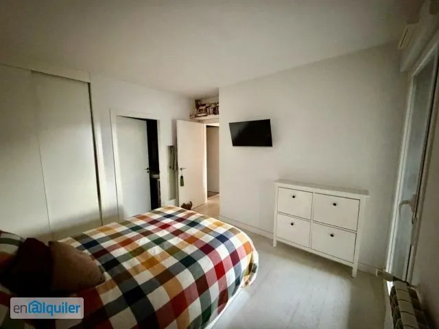 Bedrooms - Furnished Apartment with River View in Donostia