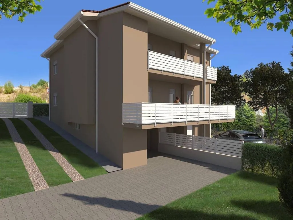 Luxury Flat with Private Courtyard in Piombino