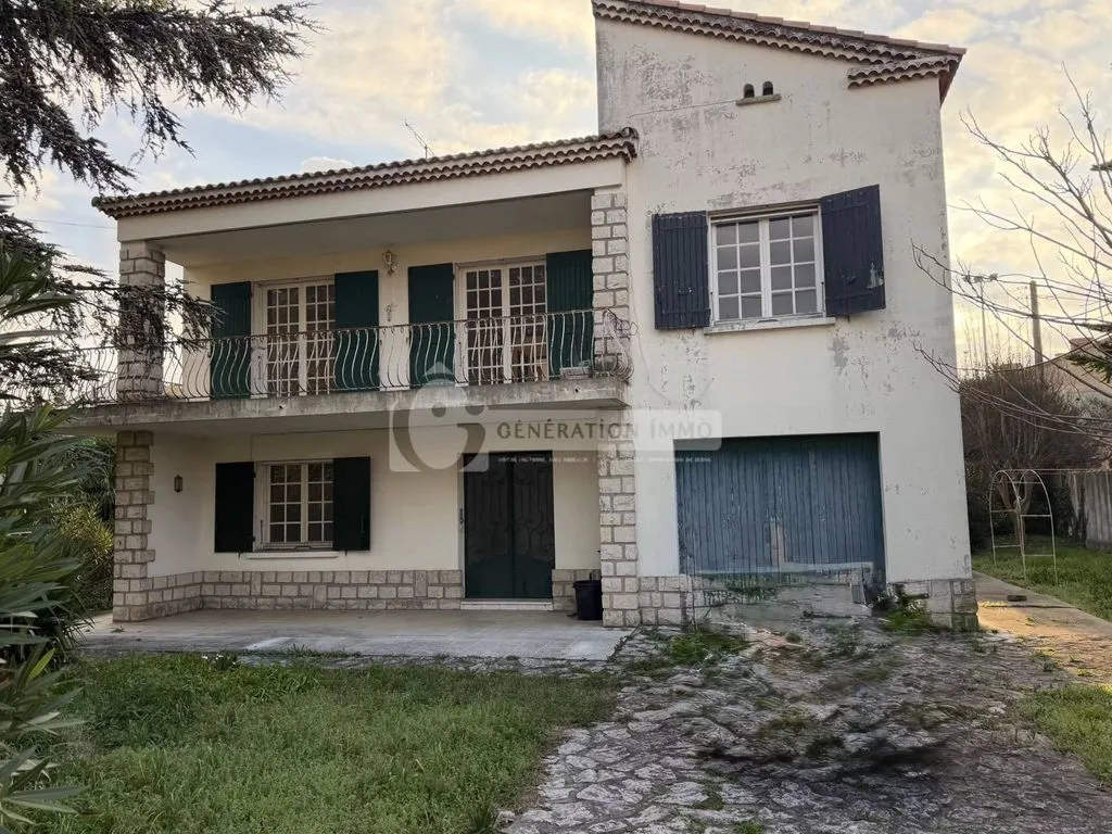 Extérieur - Maison à Réaménager avec Garage à Arles