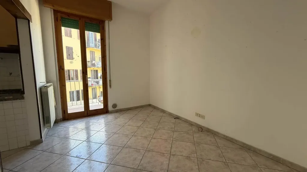 Pièces - Rusticated Townhouse with Balcony in Florence