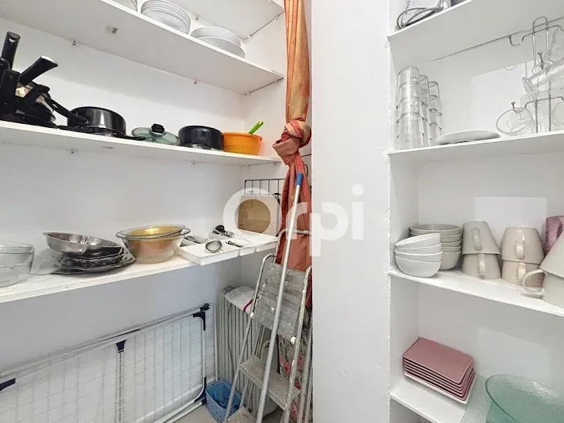 Pesuköök - Furnished Flat with Parking in Perpignan
