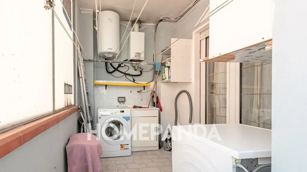 Buanderie - 4-Bedroom Apartment with Balconies in Sestu