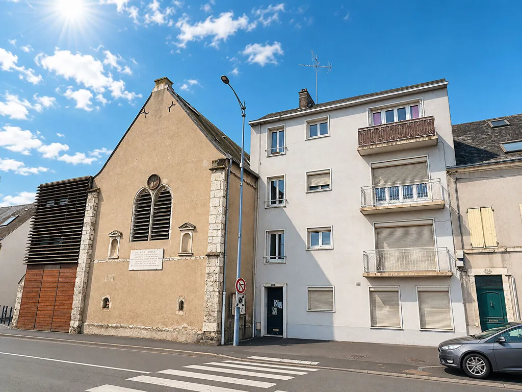 Extérieur - Appartement Rénové avec Balcon à Orléans